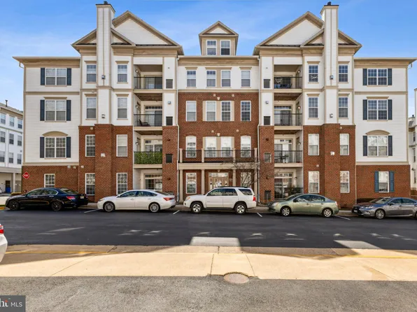11623 Cavalier Landing Ct Unit 305, Fairfax, VA 22030