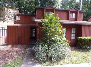 5844 SW 8th Pl, Gainesville, FL 32607