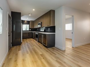 2304 S Ridgeley Dr, Los Angeles, CA 90016