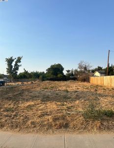 1117 W South St #A, Madera, CA, 93638