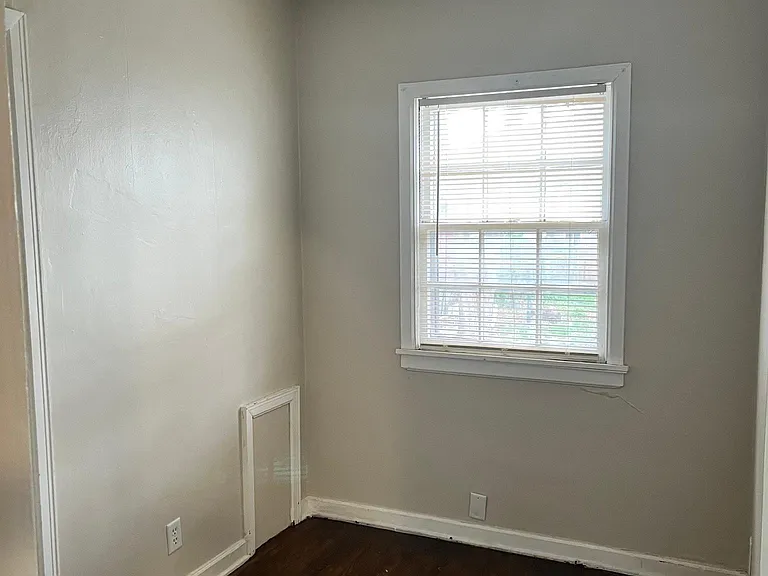 549 S Roosevelt St — Photo 3
