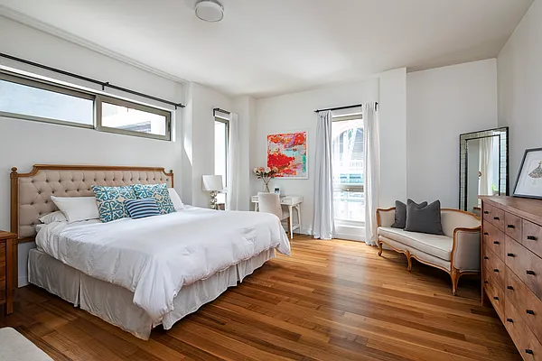 Rented by Douglas Elliman | media 14