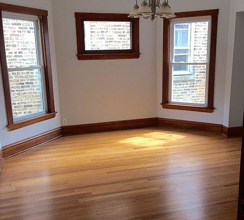 4th image of 4424 N Hamlin Ave #2