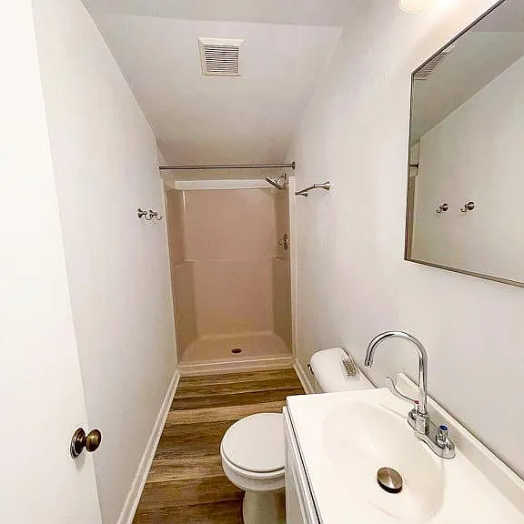 118 1/2 Sebrell Ave — Photo 9