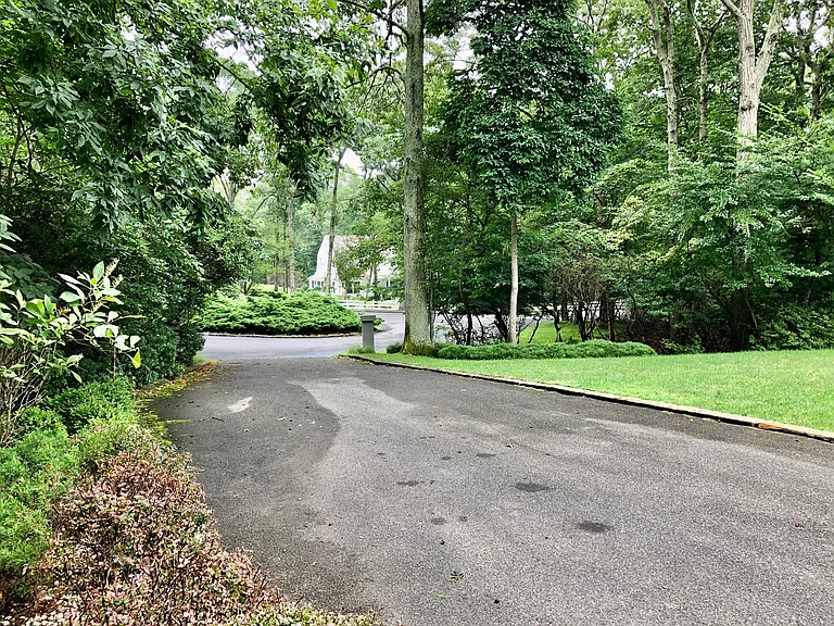 34 Rolling Hill Ct W — Photo 31