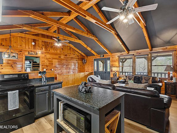 12th image of this home