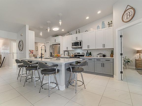 5th image of 20025 Lake Vista Cir APT 3
