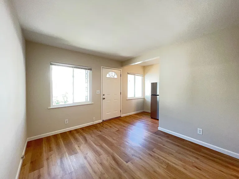 824 Adams St — Photo 11