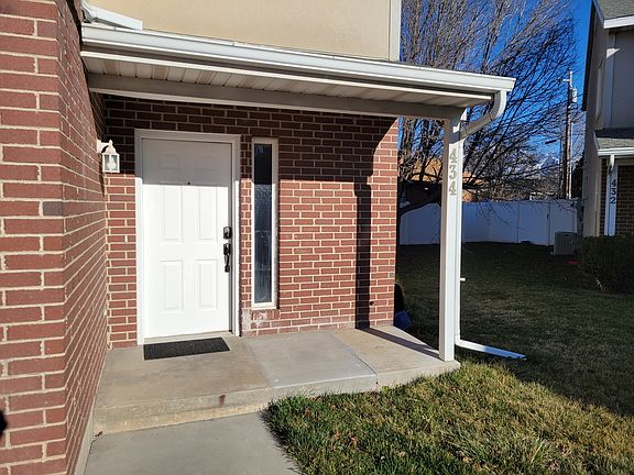 2nd image of 434 E Penney Ave