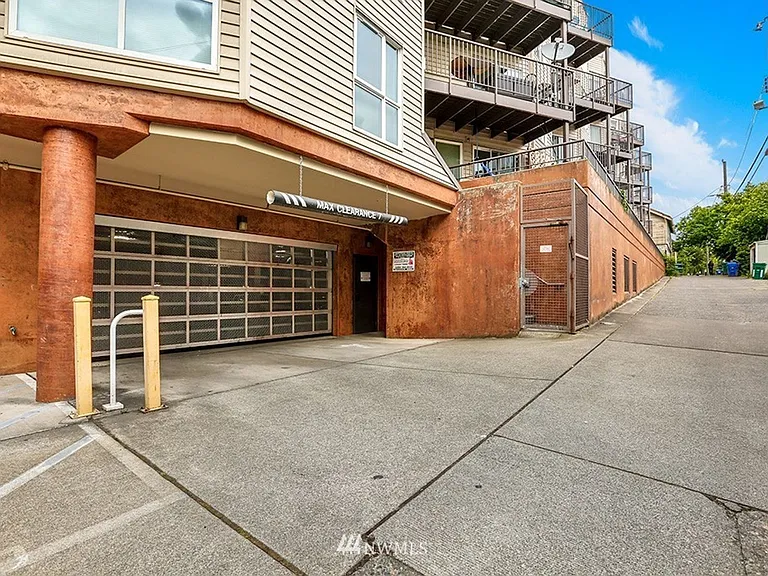 4020 Aurora Ave N #303 — Photo 7