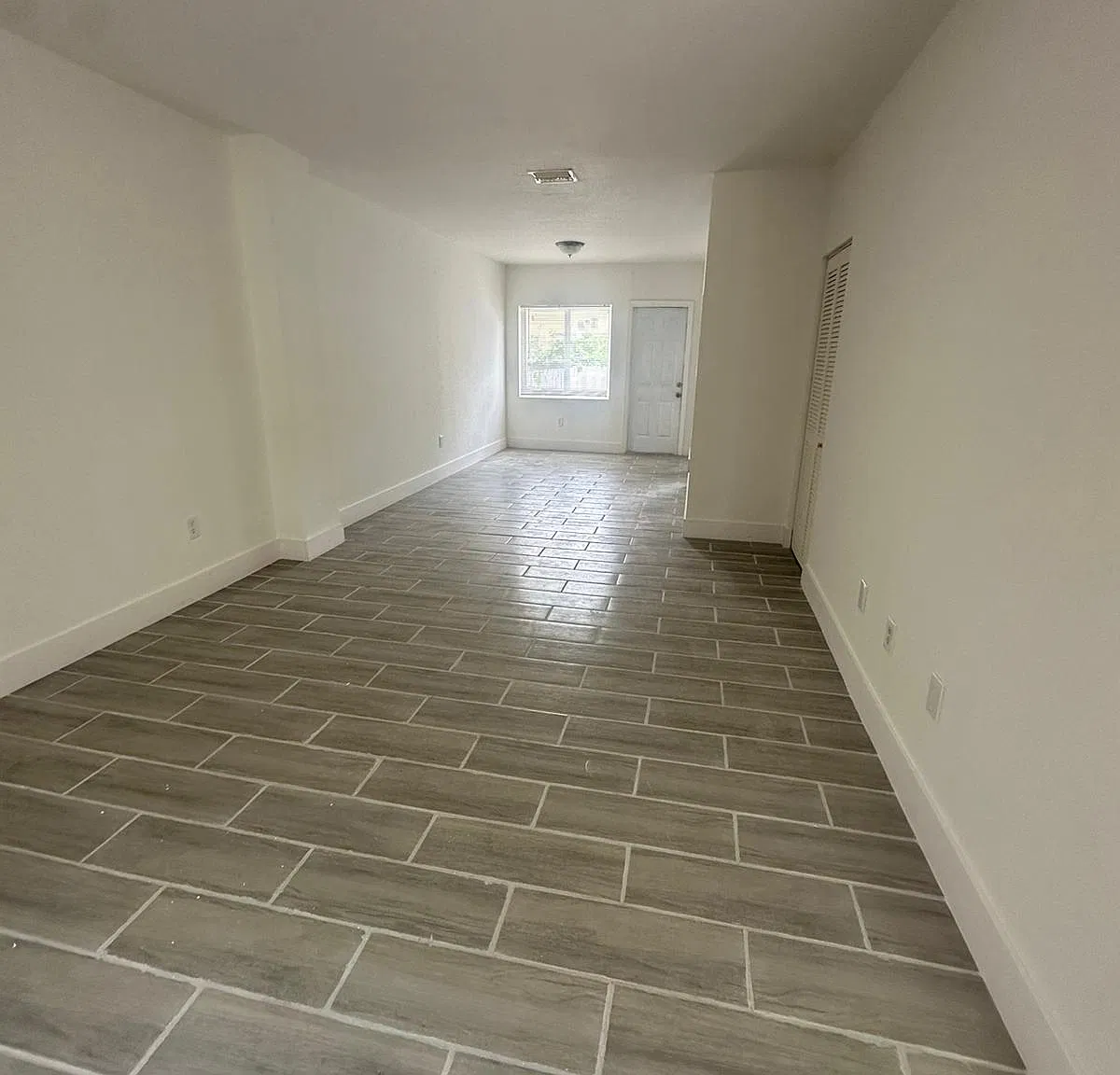 3 bed, 1500 sqft, $2,500 — Photo 3