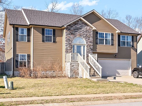 3rd image of 1212 Freedom Dr