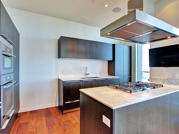 4th image of 210 Lavaca St APT 2903