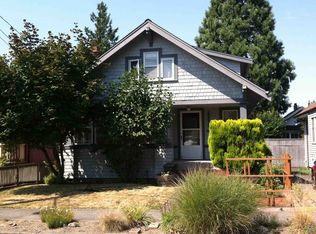 834 NE 57th St, Seattle, WA 98105