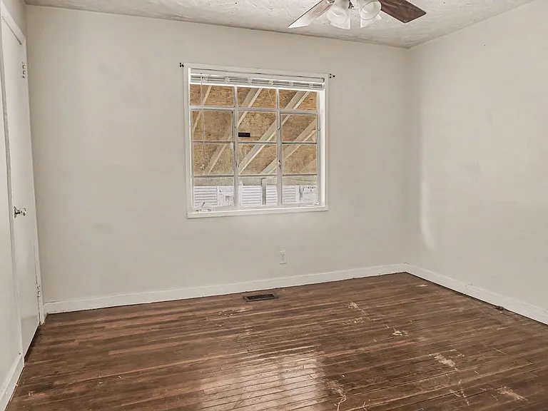 1520 17th Way SW — Photo 7