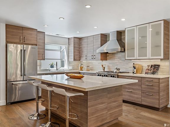 4th image of 1115 Fell St #3