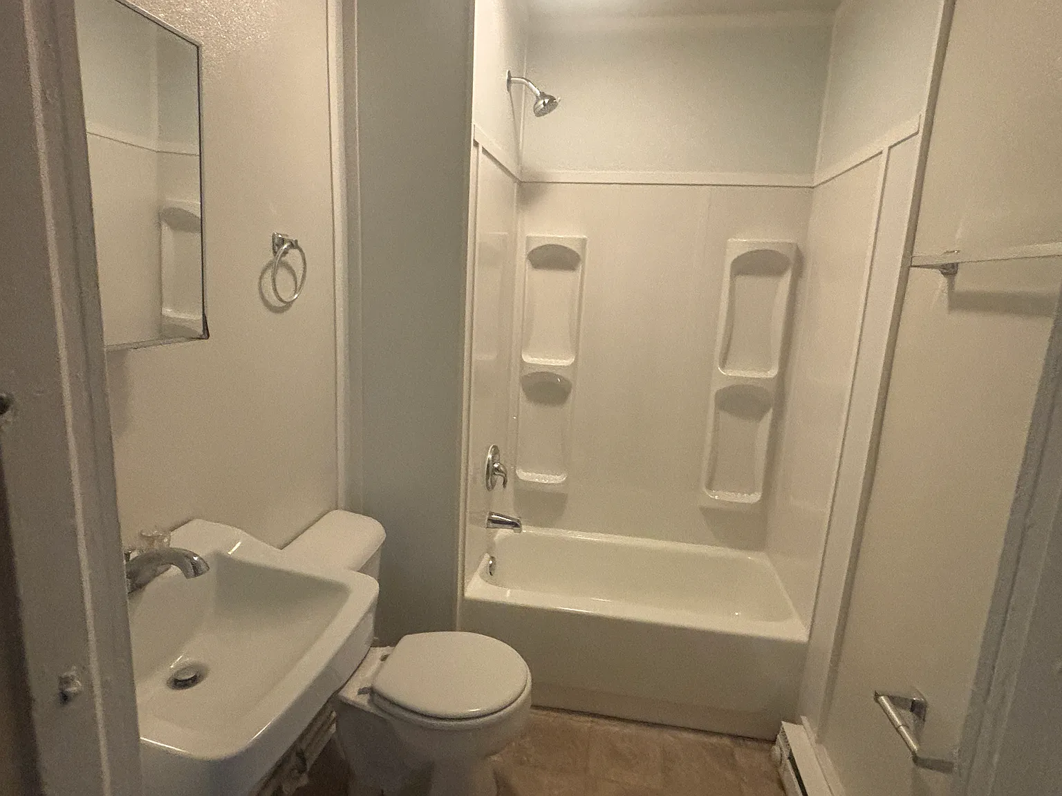 2 bed, 900 sqft, $1,175 — Photo 4