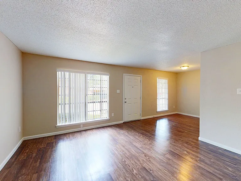 Azure Place Apartments — Photo 28