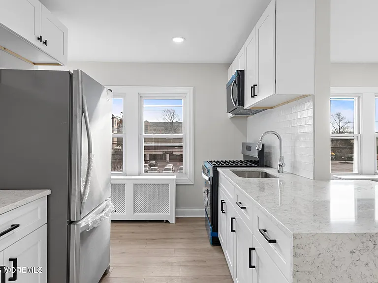 260 Main St #2 — Photo 10