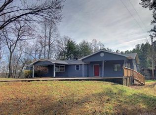 1257 Coopers Gap Rd, Mill Spring, NC 28756