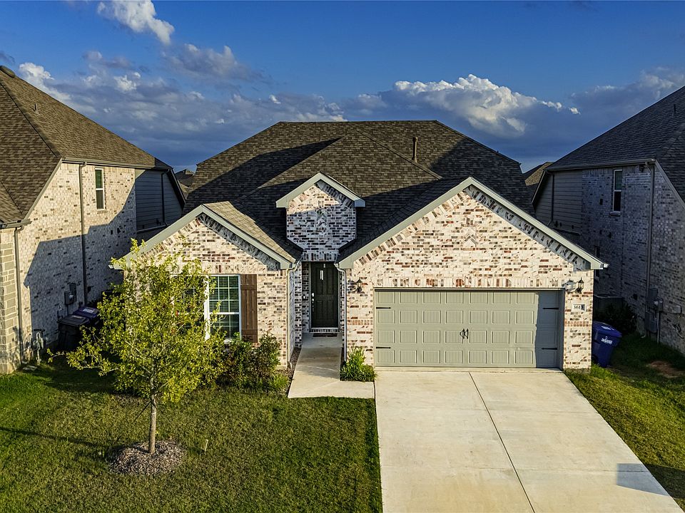 1st image of 3613 Sorghum Way