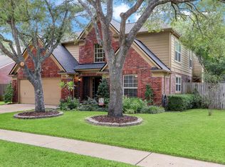 4004 Beechwood Dr, Pearland, TX 77584
