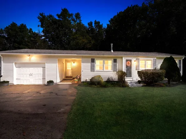 418 Millville Rd, Uxbridge, MA 01569