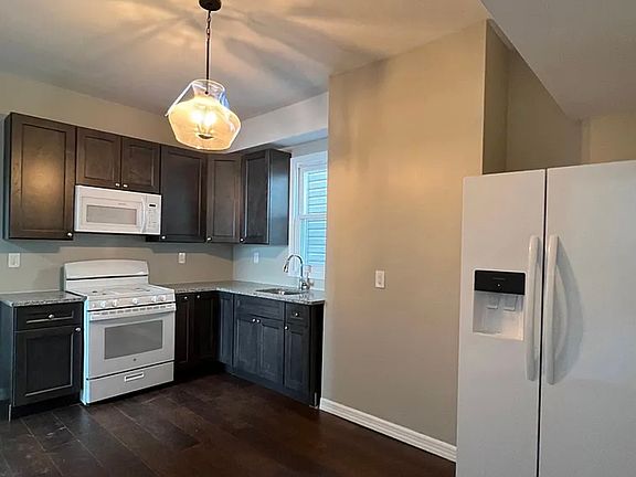 3rd image of 189 Hillside Ave Floor 2
