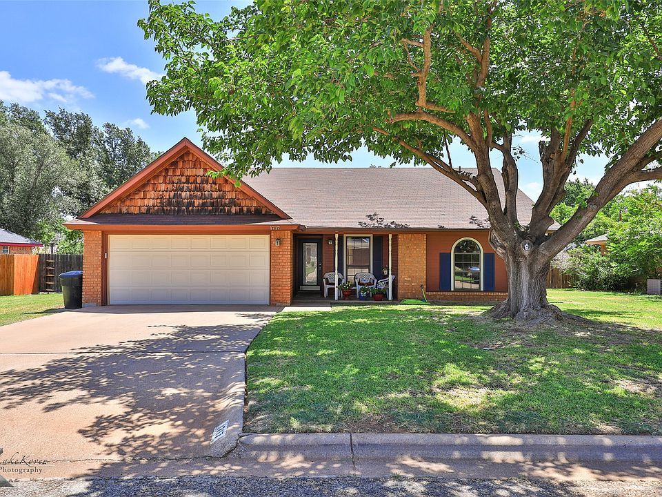 1st image of 1717 Pemelton Dr