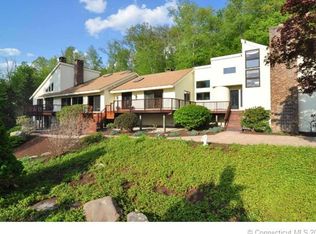 34 Vermillion Dr, Avon, CT 06001