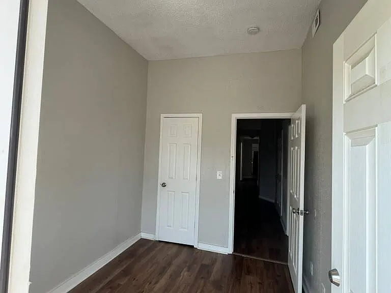 6701 Michigan Ave — Photo 8