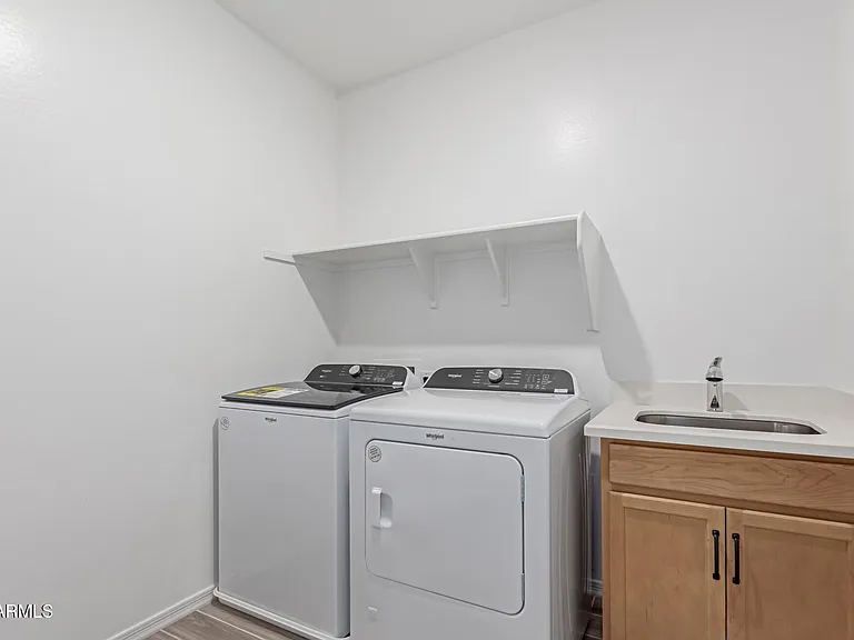 21283 W Edgemont Ave — Photo 36
