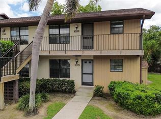 5254 Treetops Dr #J-101, Naples, FL 34113