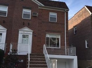 6808 Exeter St, Forest Hills, NY 11375
