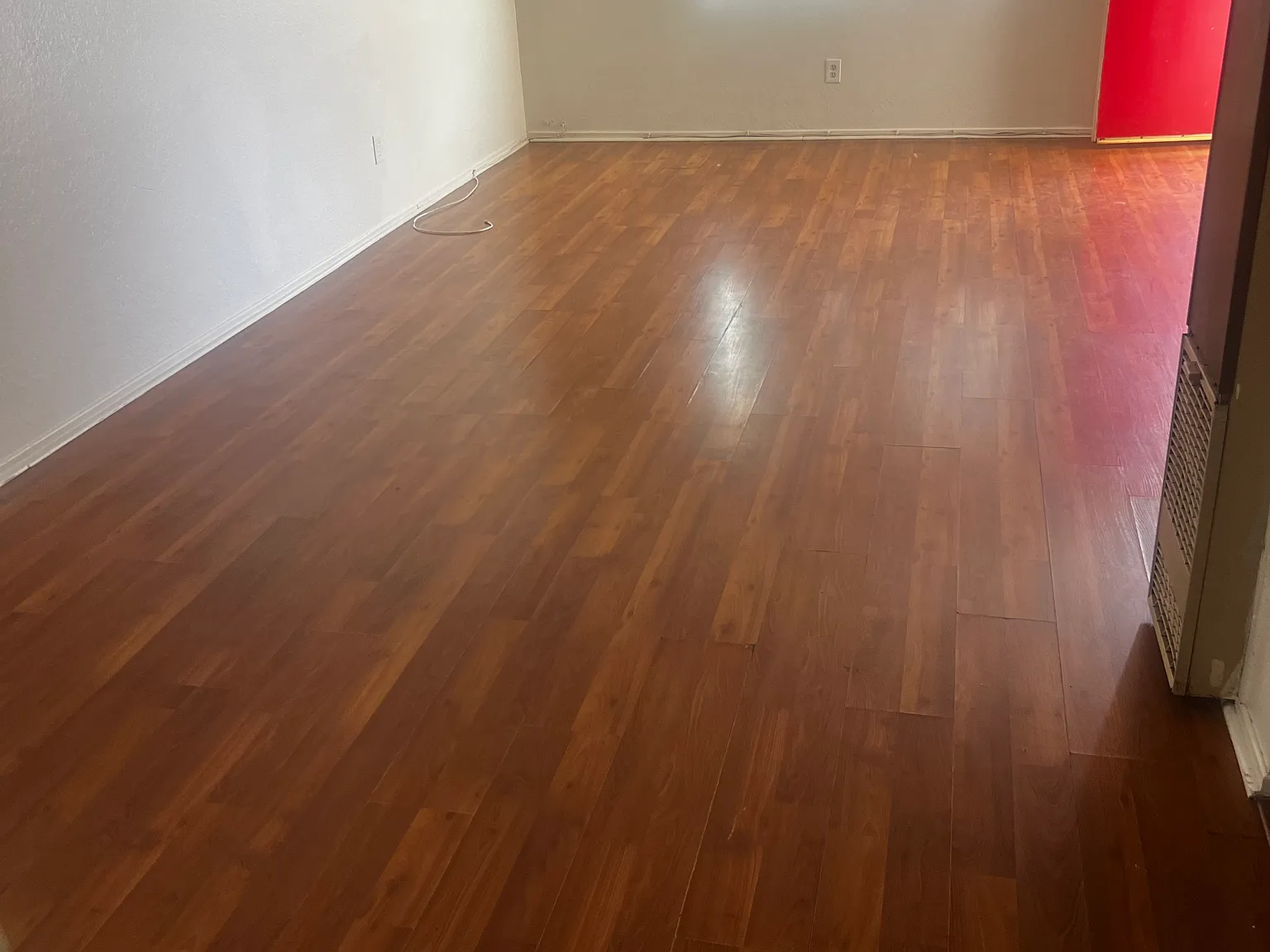 2 bed, 750 sqft, $2,050 — Photo 4