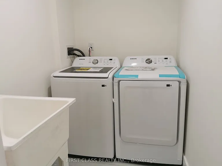 657 Clifford Perry Pl — Photo 13