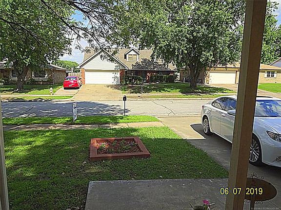 5th image of 2530 S 112th Ave E