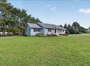 W516 Cozee Ln, Brodhead, WI 53520