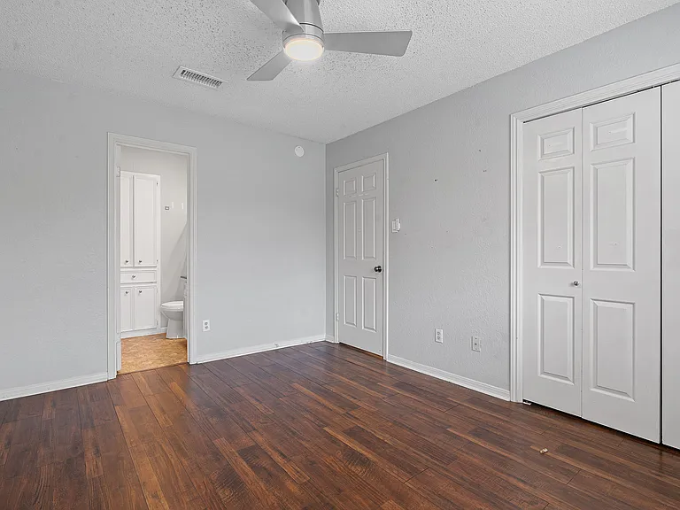 3207 Grooms St #3 — Photo 9