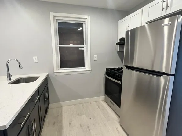 212 Zabriskie Street image 1 of 8