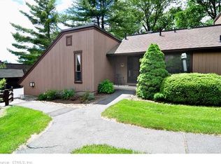 17 Canterbury Ln, Avon, CT 06001