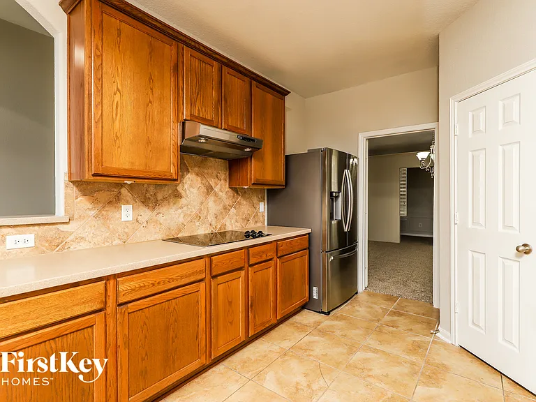 2225 Crary Mdw — Photo 8