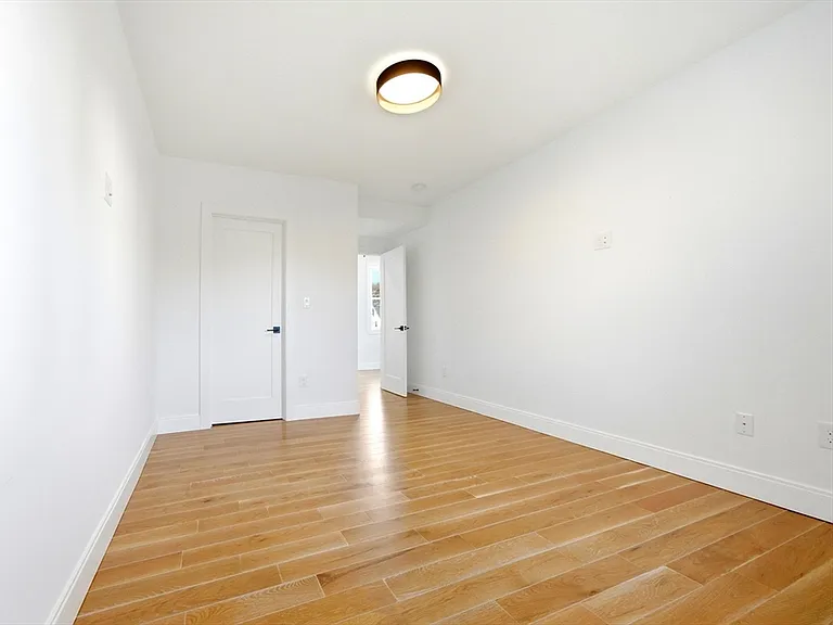 28 Cherry St #28 — Photo 25