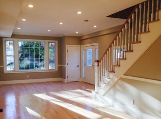 355 Walnut St #B, Newtonville, MA 02460