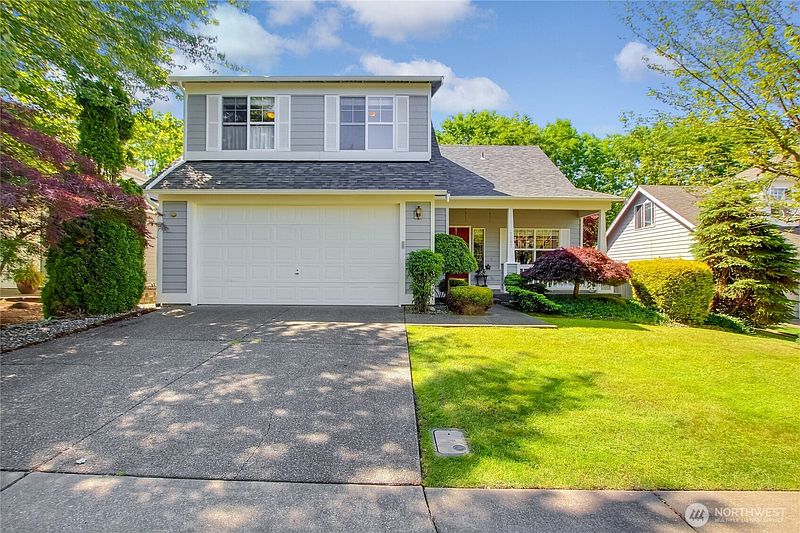 3rd image of 3202 Parkside Circle NE