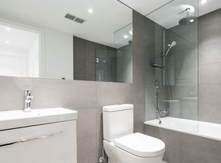 800 Richmond St W #92BD4F324, Toronto, ON M6J3N8