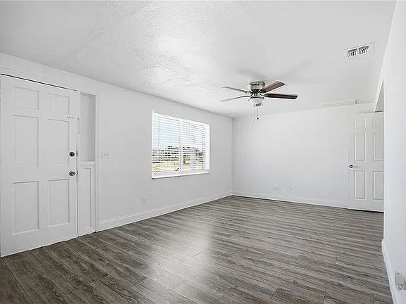 3rd image of 3301 Rosefield Dr #A