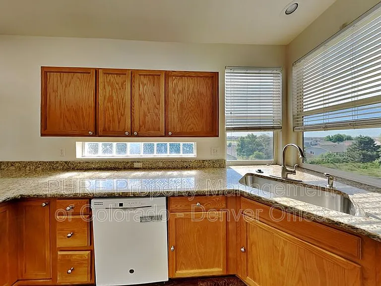 7265 Waterman Way — Photo 6