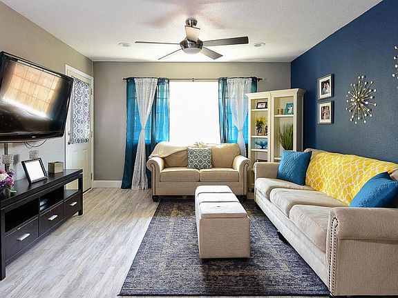 4th image of 3435 Youngs Cir
