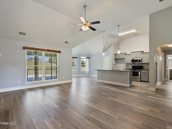 5th image of 2278 Christian Ln